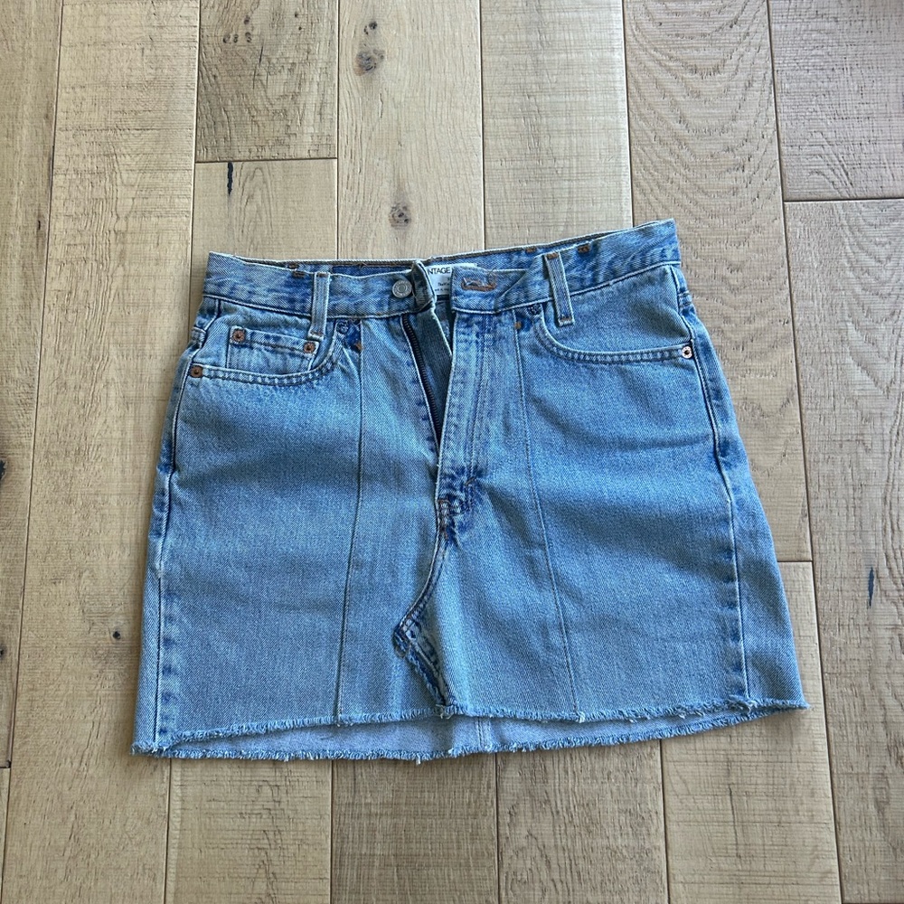 Levis Denim Skirt via The Vintage Twin